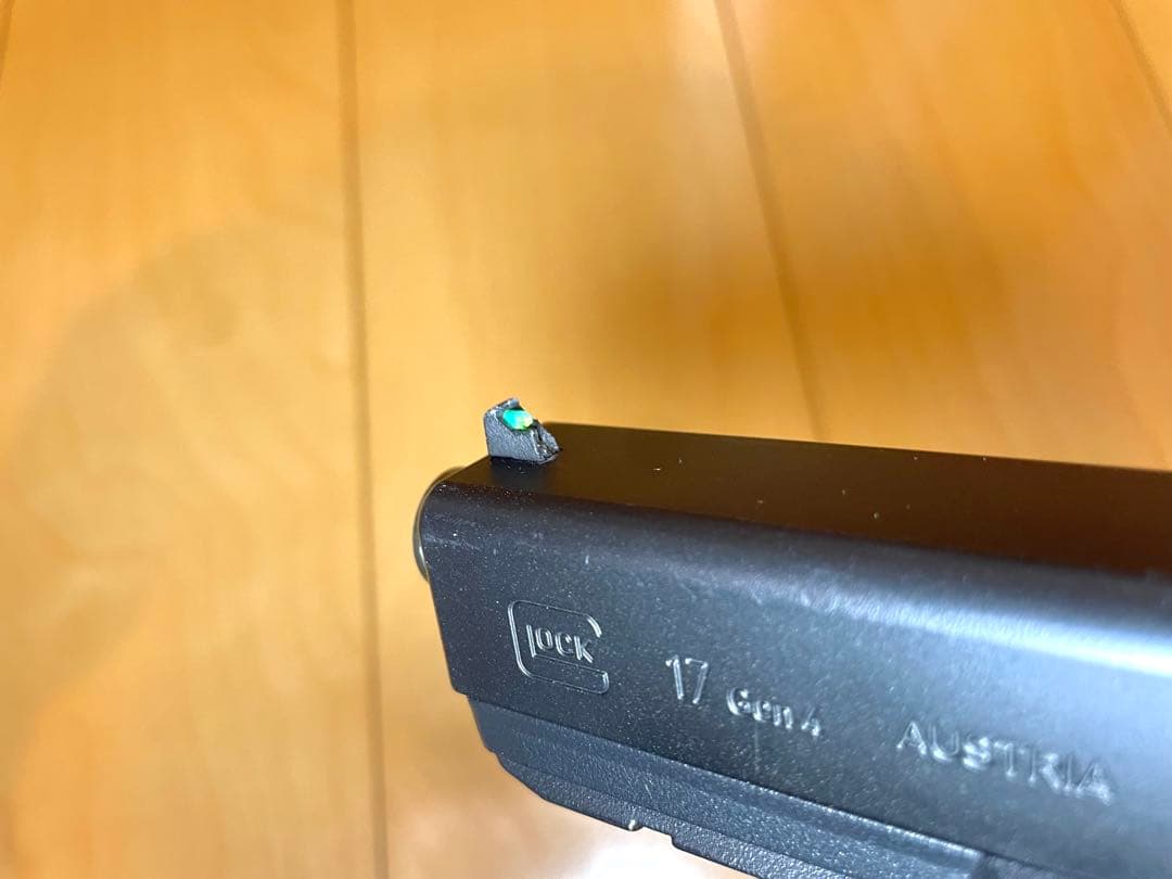 東京マルイ　グロック17 GEN4 カスタムパーツ組込　マガジン2本付　ガスブロ