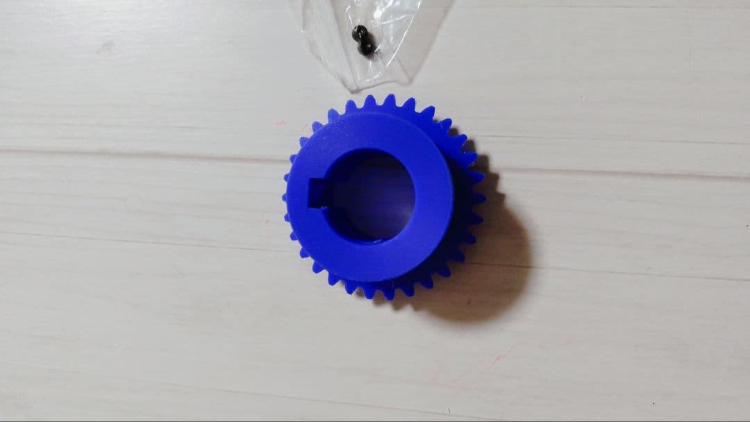 テーパベベルギヤ 1.0モジュラス 20歯 8 mm内穴 1:1 プラスチック