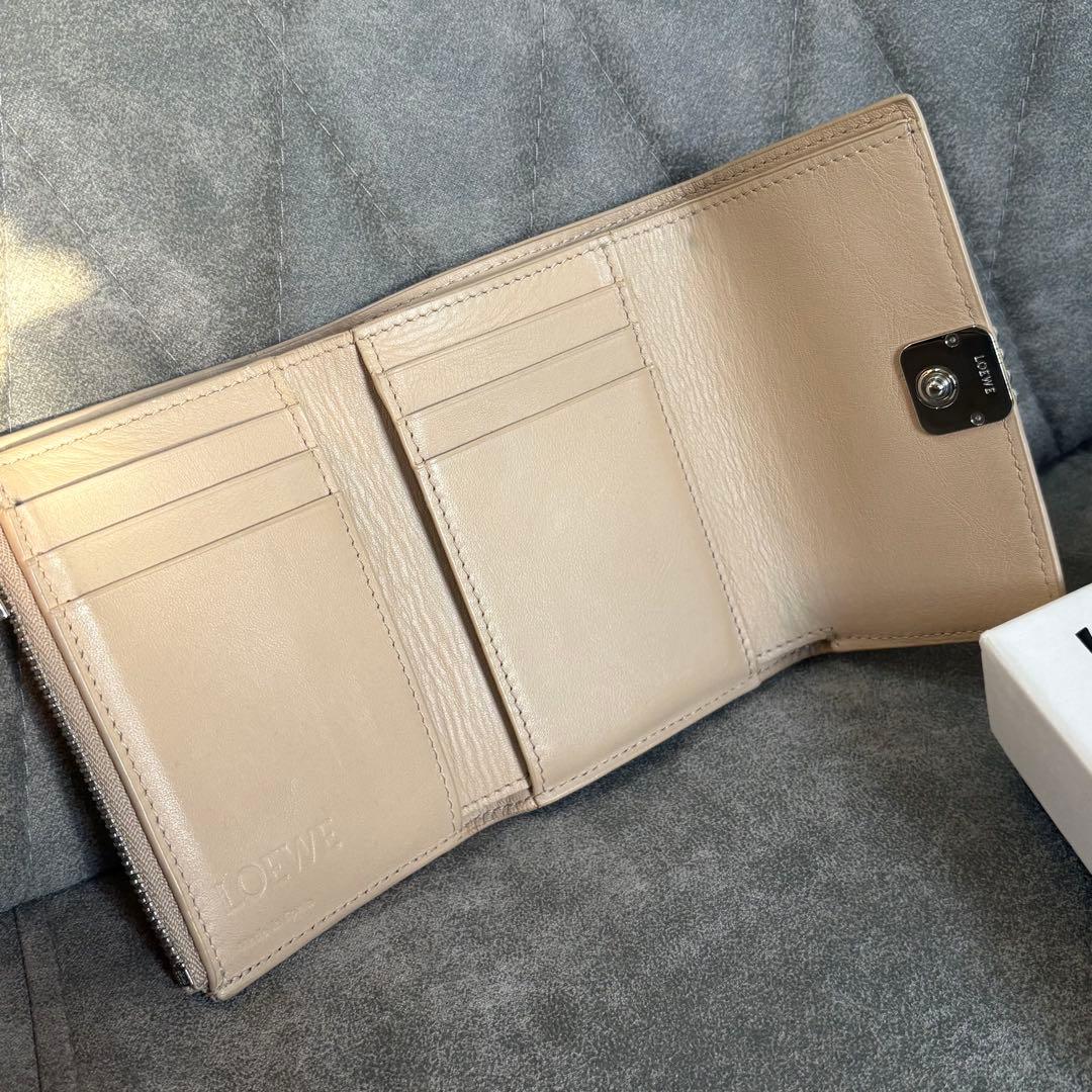 LOEWE ロエベ アナグラム 三つ折り ウォレット トライ フォールド