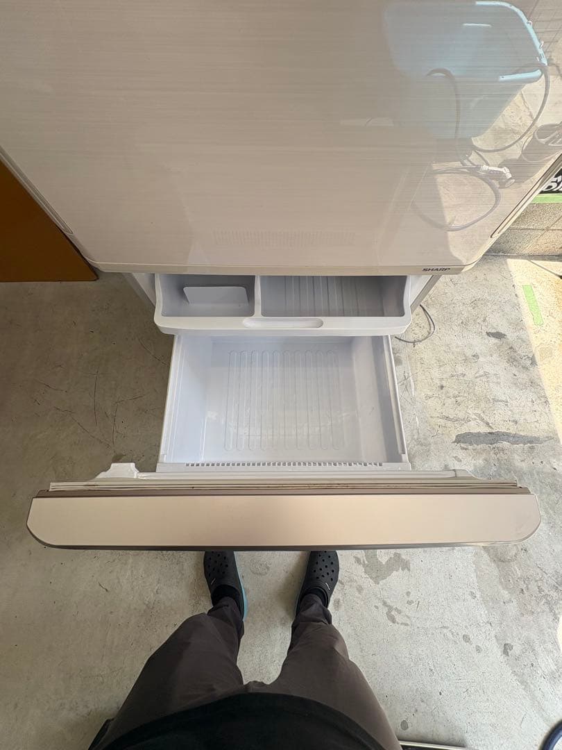 大阪近郊/配送設置まで対応/SHARP350L冷蔵庫