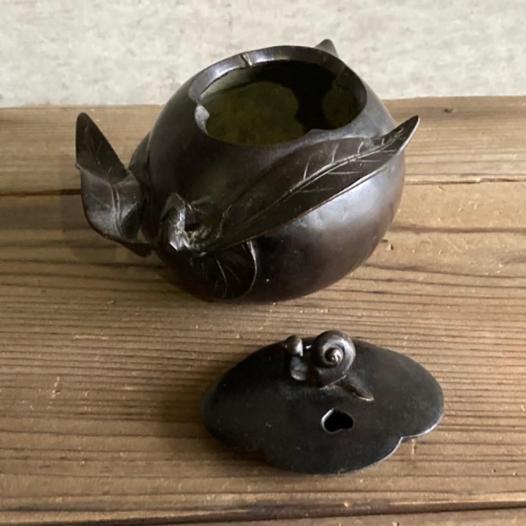 古い味のある香炉 銅製 柿 カタツムリ 小物入れ 置物 和風 工芸品 レトロ