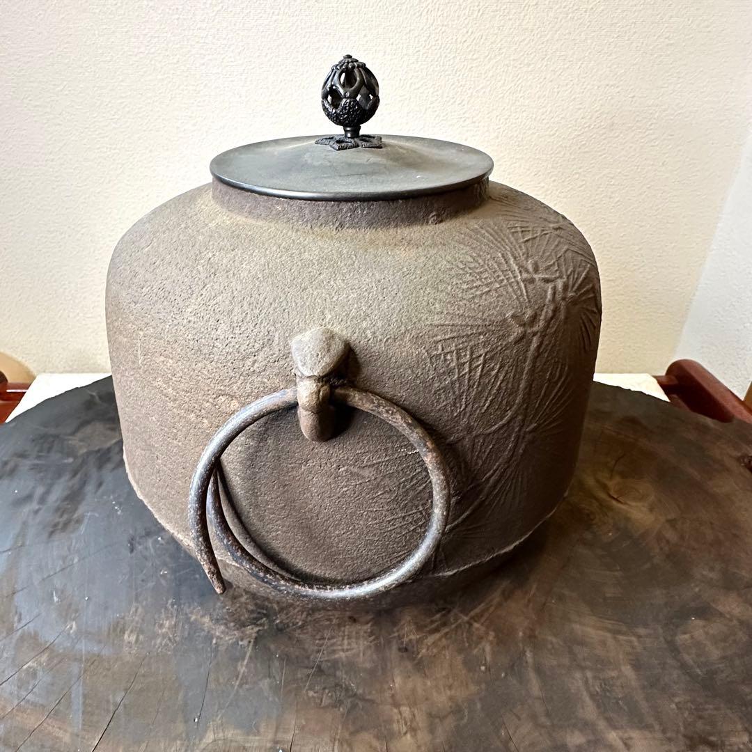 A.Bまとめて購入のみ♦︎未使用品♦︎茶道具　老松地紋　茶窯　窯鐶　釜　鉄製　古道具