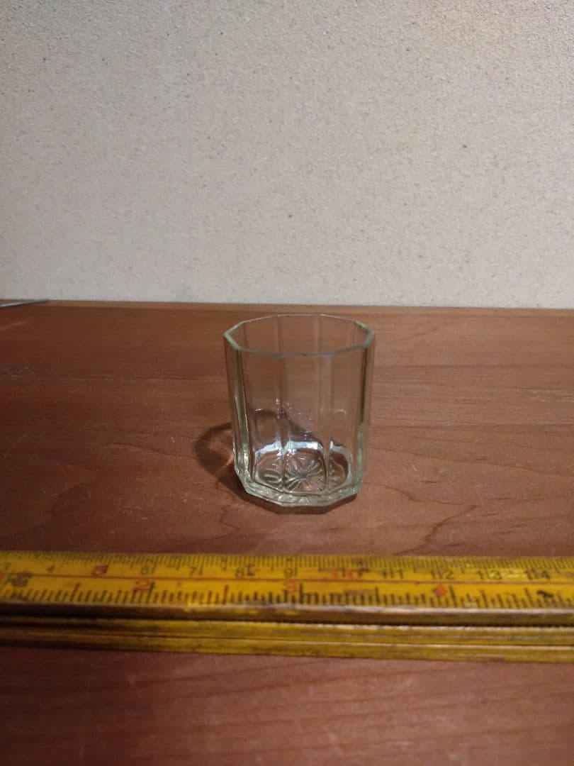 明治ガラス 型吹 10角 猪口