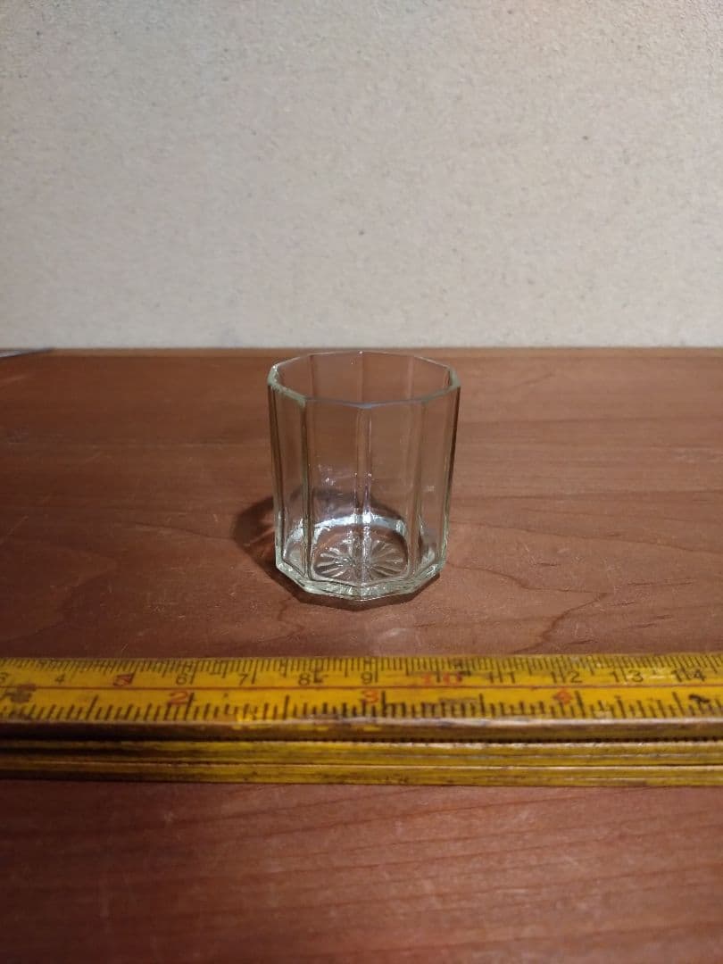 明治ガラス 型吹 10角 猪口