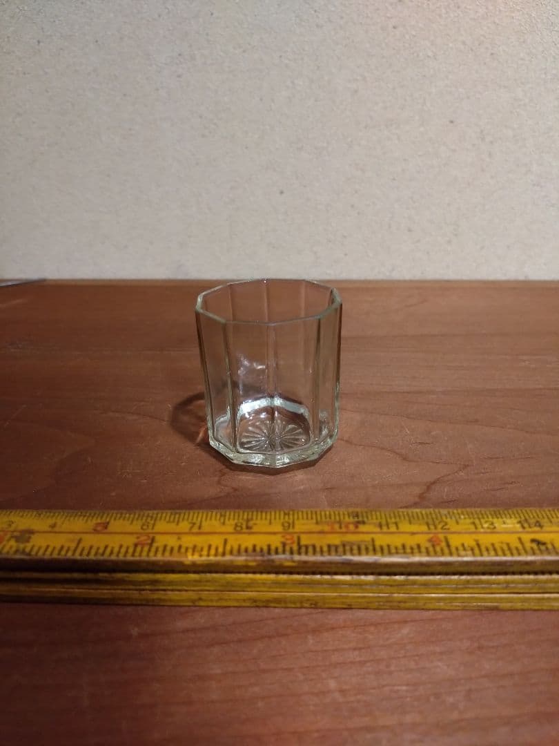 明治ガラス 型吹 10角 猪口