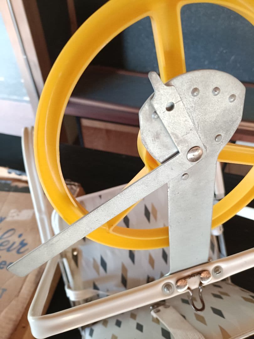 70年前　1957年製　奇跡　空冷　チャイルドシート