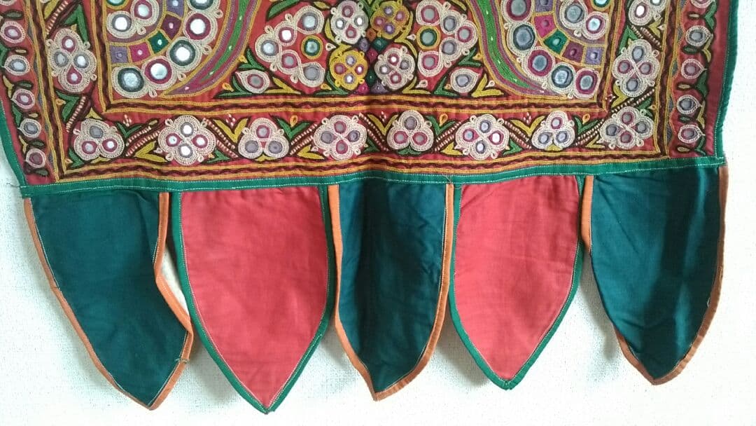 インドの壁掛け　アンティーク