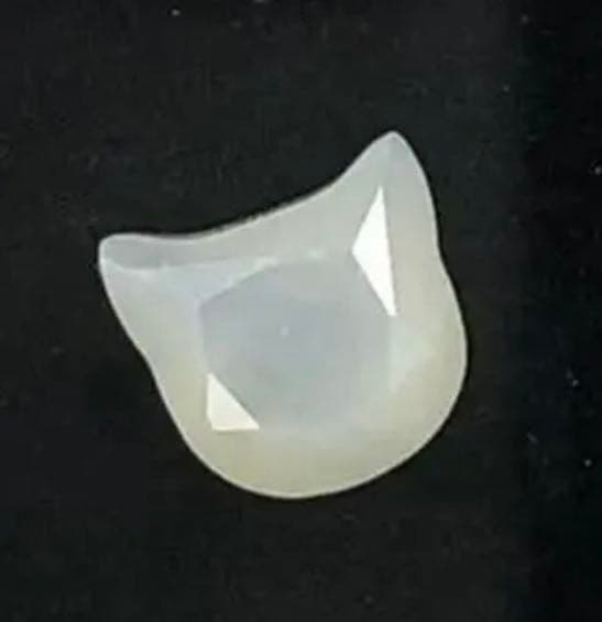 マレーシアすきさま専用　宝石ルース　 希少な天然ムーンストーン1.31カラット！