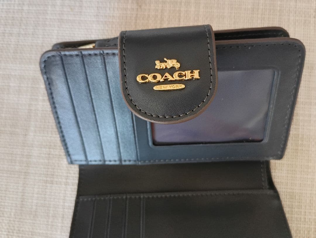 COACH チェリー柄 二つ折り財布
