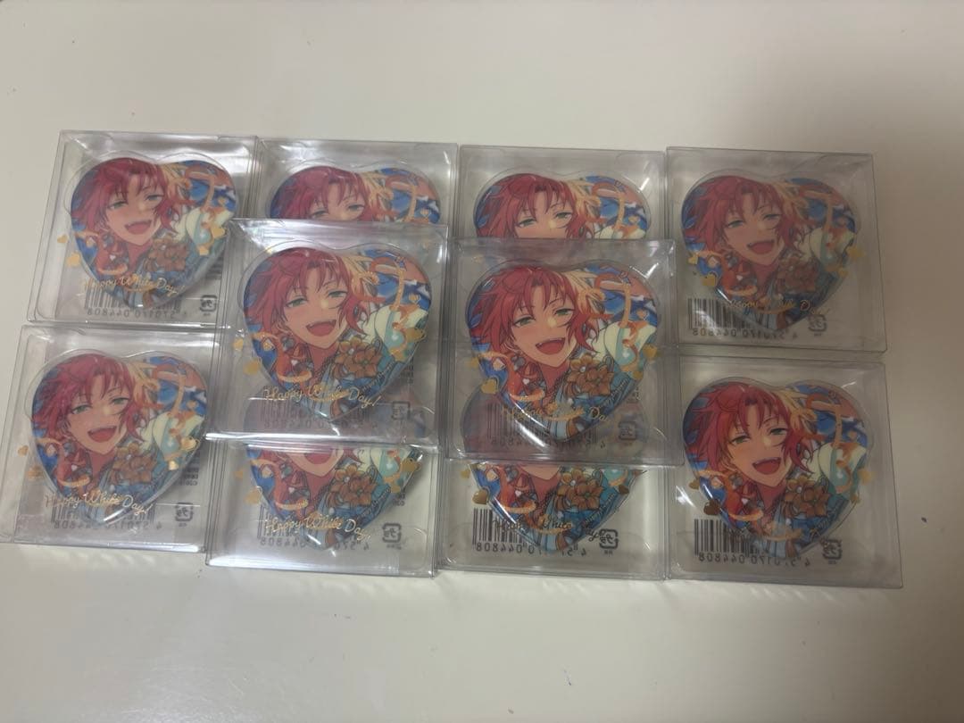 あんスタ　ホワイトデー　ハート缶バッジ　月永レオ