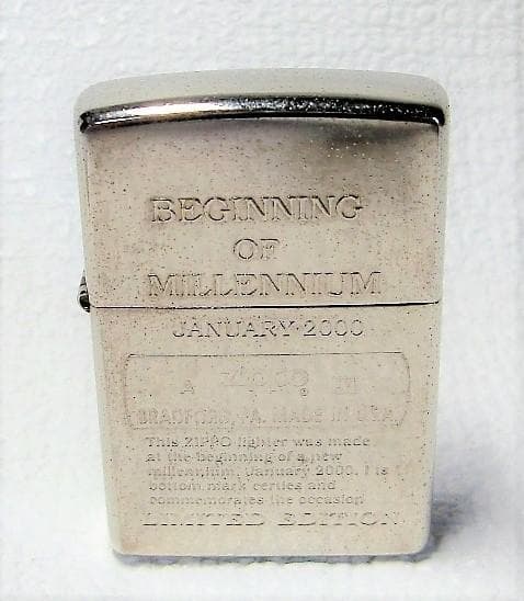 ■■■ZIPPO/ジッポー 2000年限定800個・№725/中古■■■