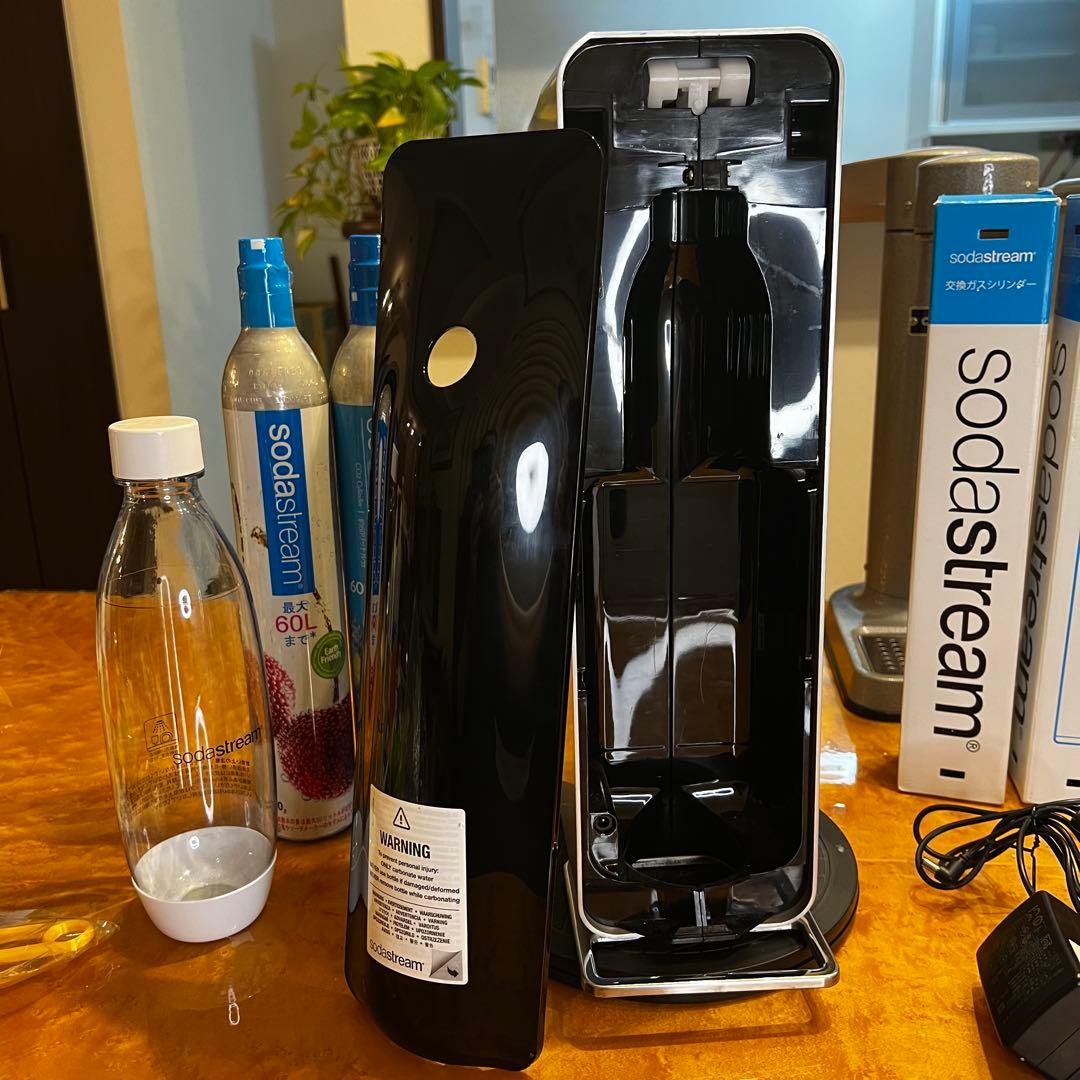 年末年始セール　ソーダストリーム パワー ガスシリンダー2本　1Lボトル1本付