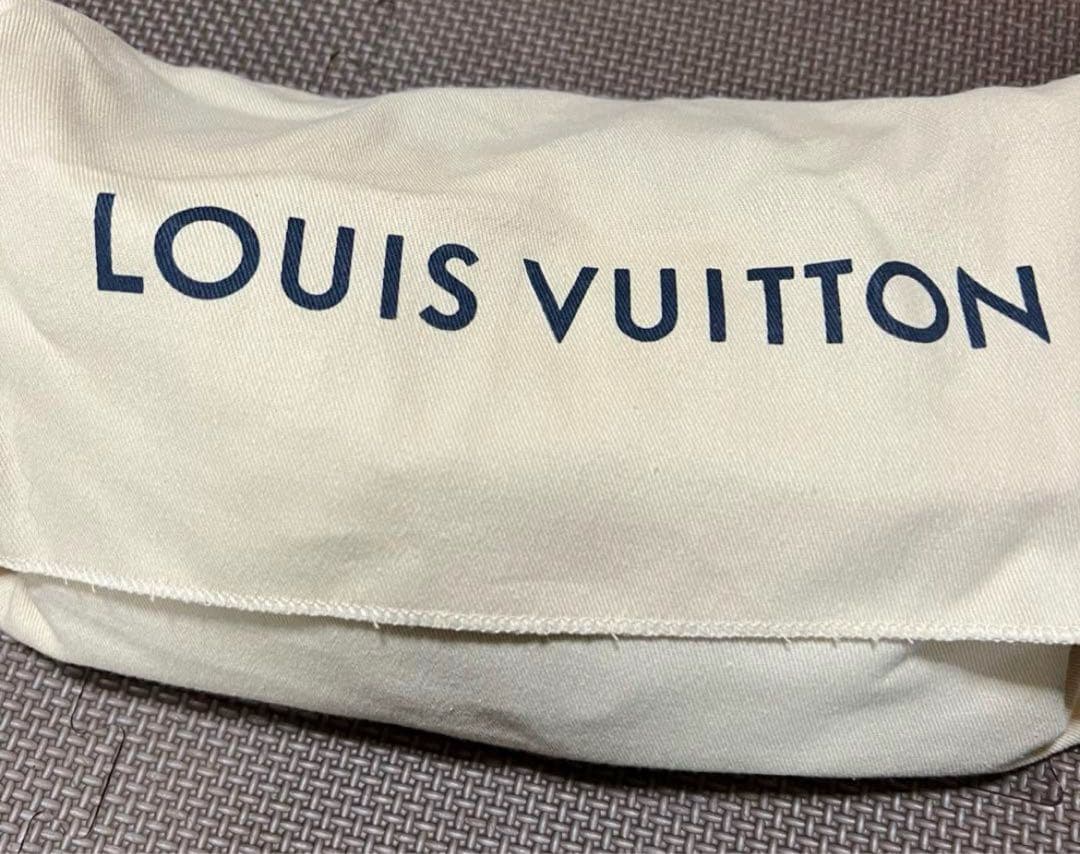 新品、未使用ルイヴィトンホライゾン55　キャリーケース雨カバー付き