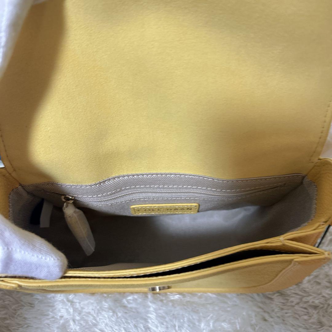 【新品】　タグ付き　コールハーン　ショルダーバッグ　黄色　牛革