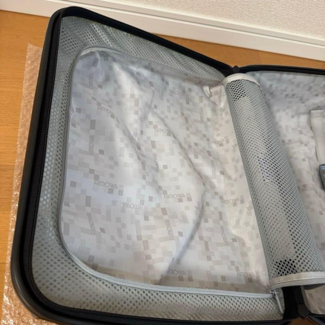 [リモワ] キャリーバッグ Salsa 23L 1-2日 ブラウン