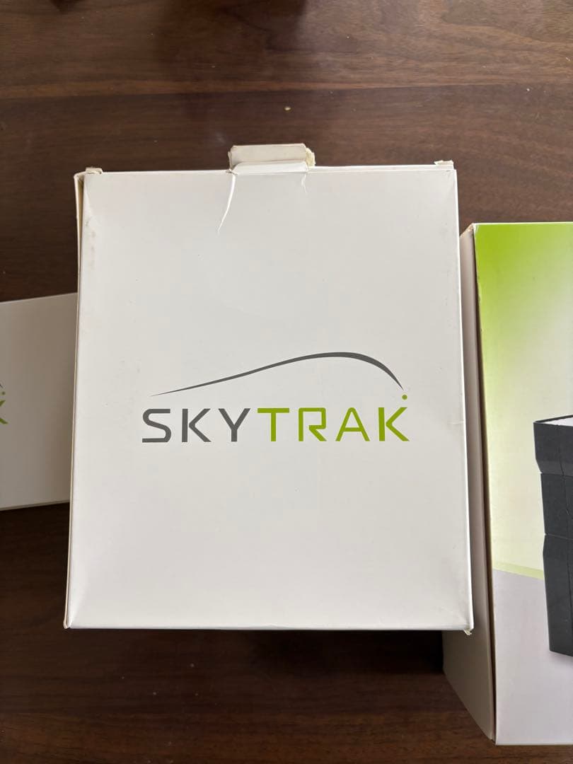 SkyTrak ゴルフ用距離計 箱付き