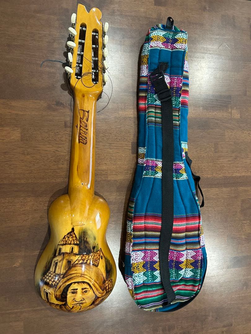 チャランゴ　南米民族楽器