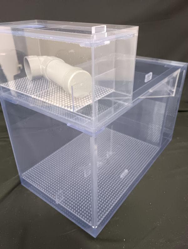 １台限定　濾過槽 ２槽式濾過槽 ウールBOX& VU４０シャワーパイプ付き