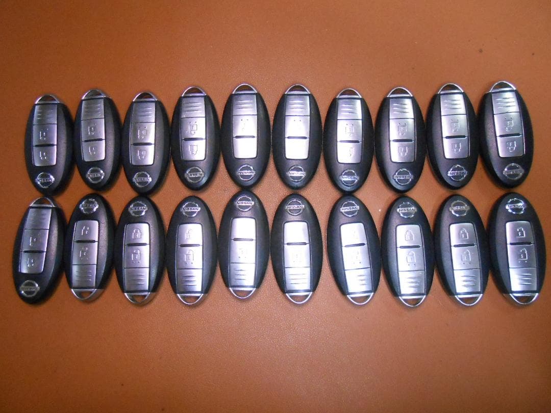 まとめ売り　日産の スマートキー インテリキー20個の出品です。