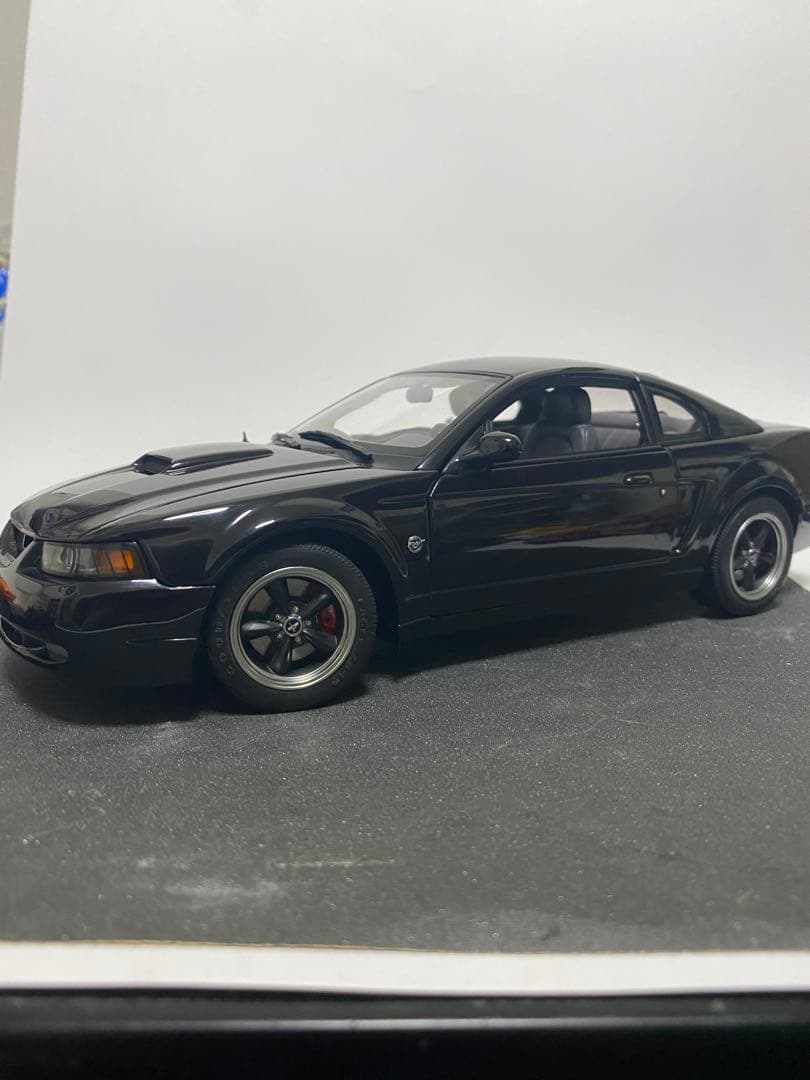 【希少】【BULLITT】オートアート フォード マスタング 1/18 黒