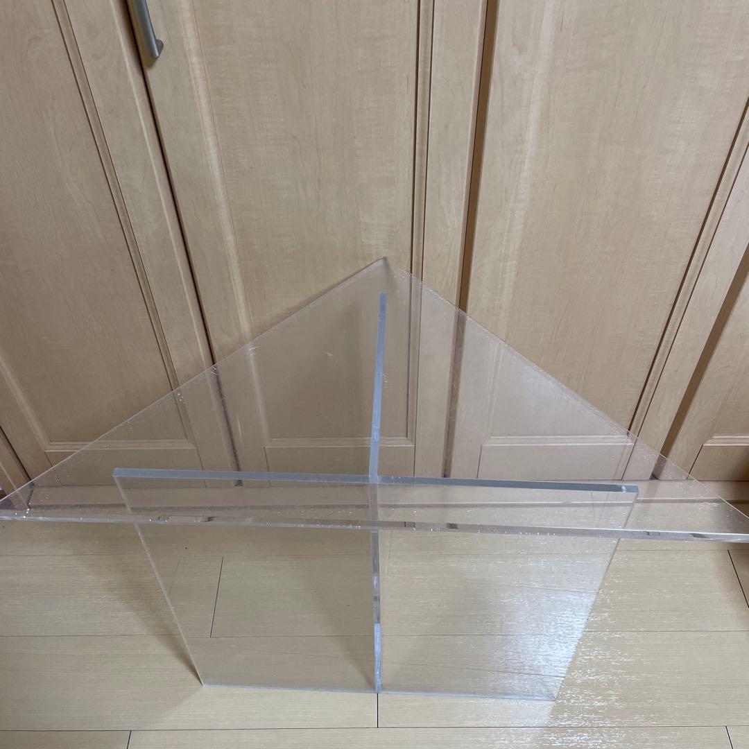 1960s ヴィンテージ　アクリル製　三角形テーブル　コーナーテーブル
