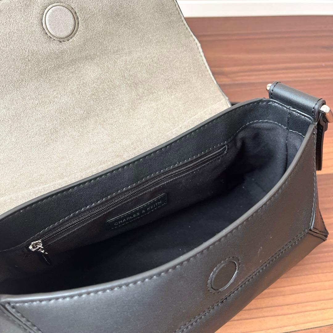 CHARLES & KEITH Nasrin ナスリン　ショルダーバッグ
