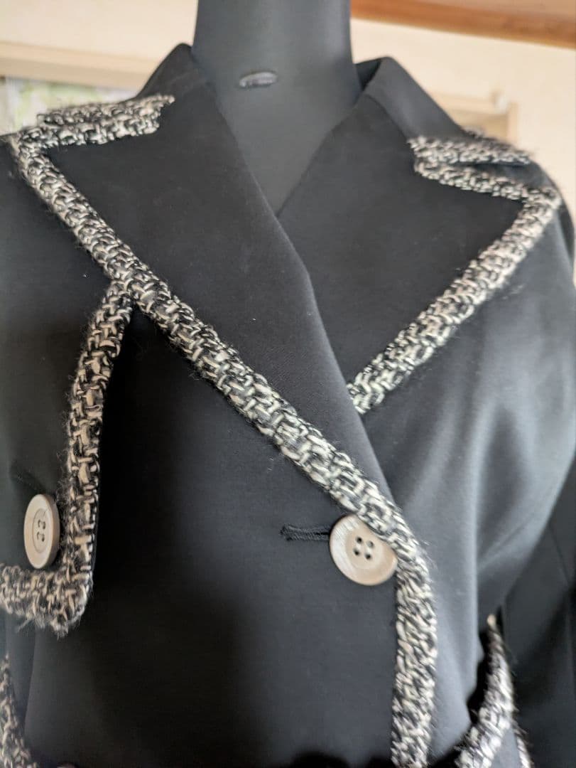 プリマルーチェ黒トレンチコート