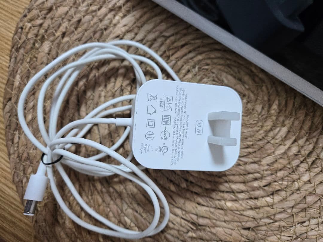 amazon Echo Show 8 第2世代 HDスマートディスプレイホワイト