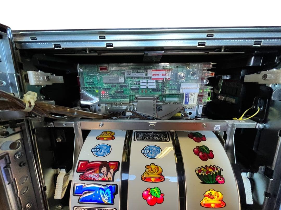 売切 送料込 パチスロ実機 キュインぱちすろ 南国育ち 1st vacation