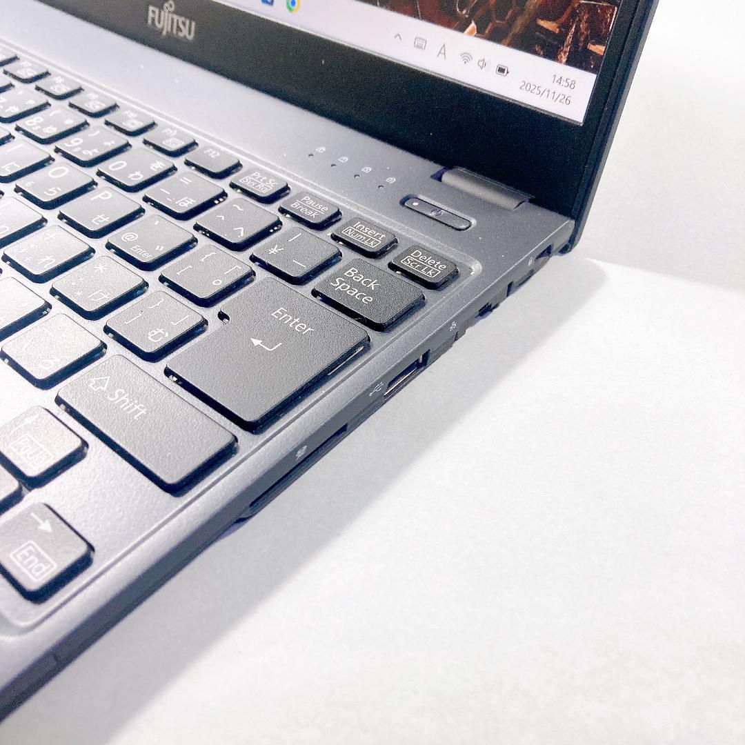 w126✨美品/ 超軽量 /爆速SSD/事務作業に快適✨すぐ使えるノートパソコン