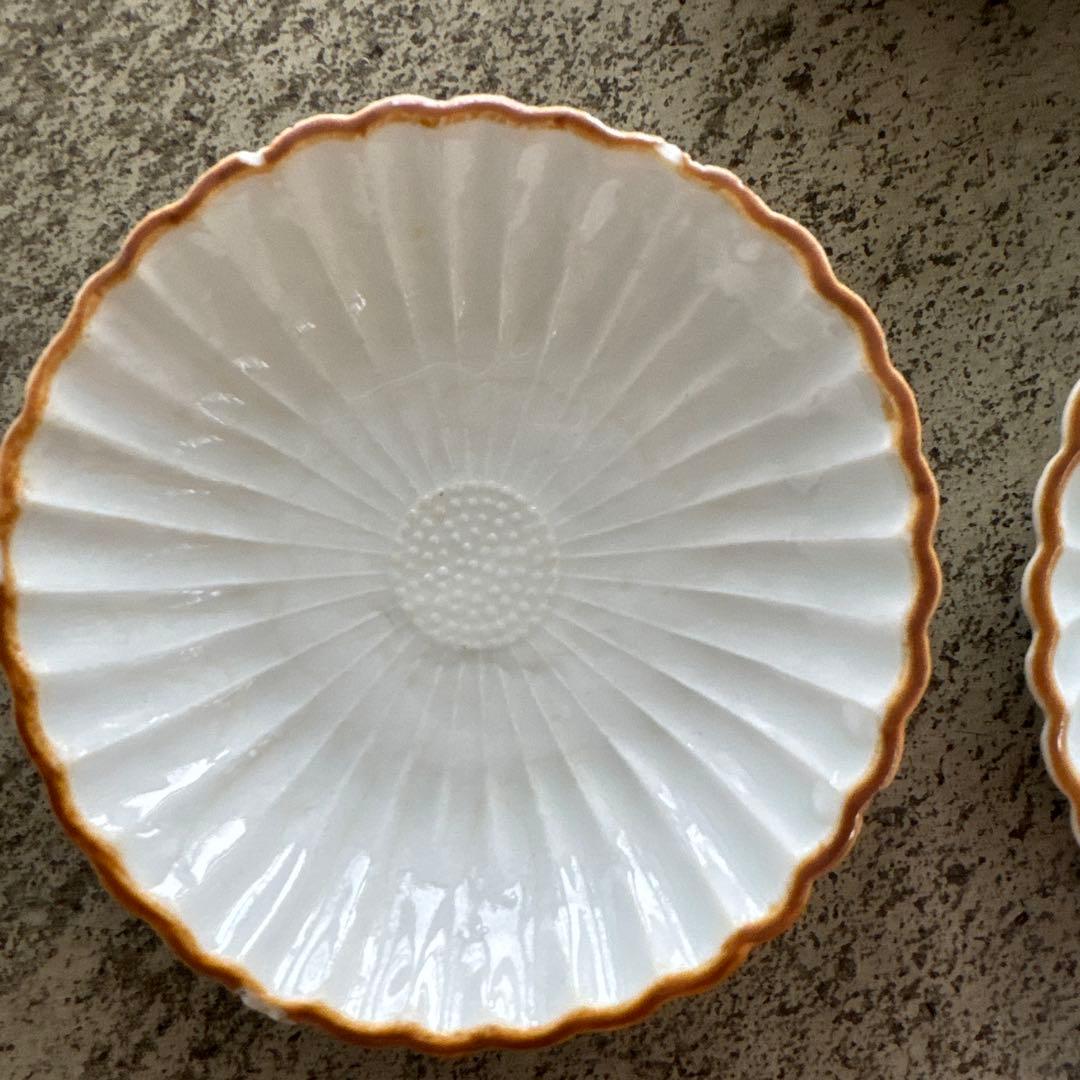 古伊万里　白磁　江戸後期　菊　豆皿