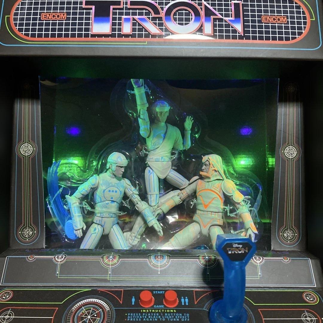トロン　デラックス3パック　アクションフィギュア