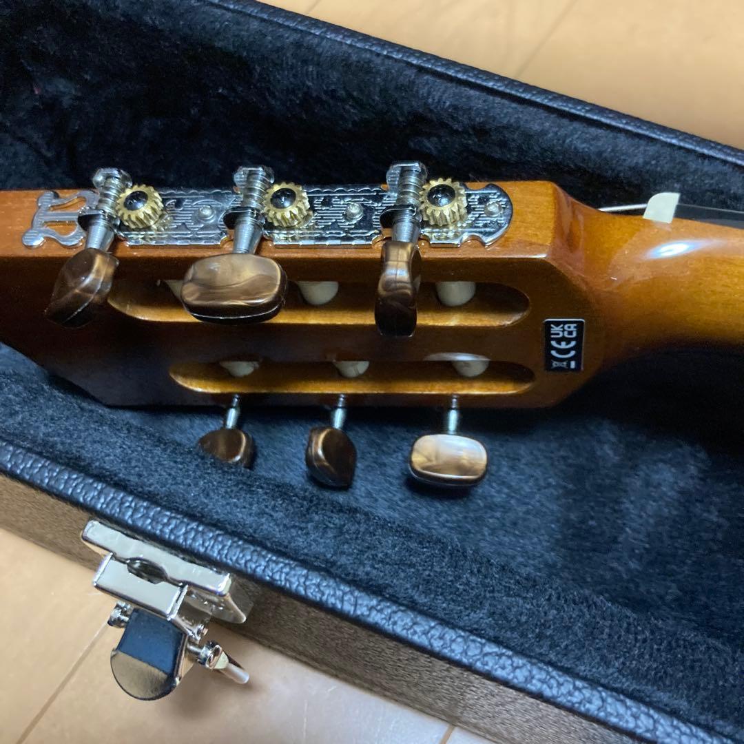 Fender アコースティックギター ハードケース付フェンダーCN-140SCE