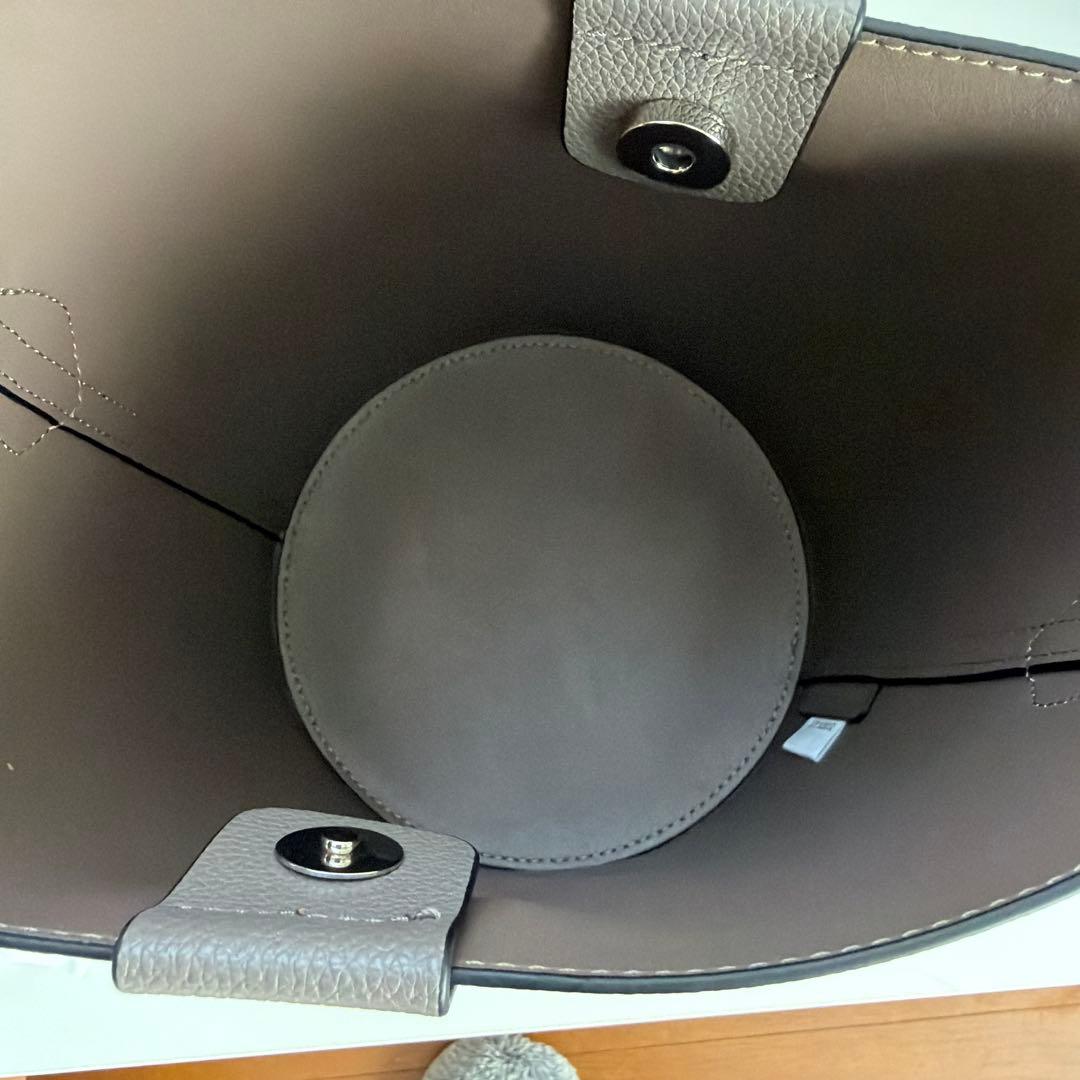 UNITED ARROWSメタルポイント バケットバッグ