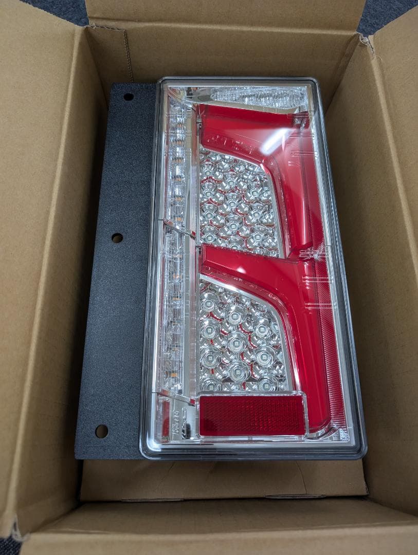 LEDリアコンビネーションランプ トラック用 LEDテールランプユニット