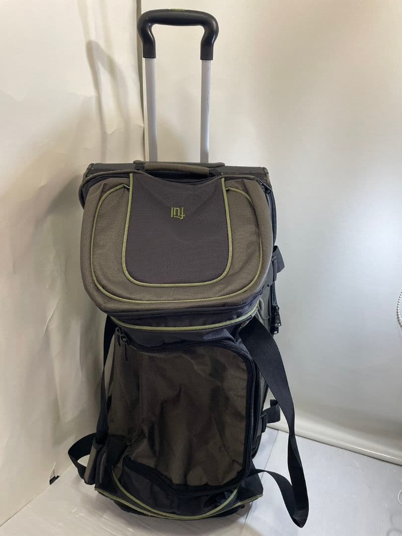 FUL　キャリーバッグ　スーツケース　黒