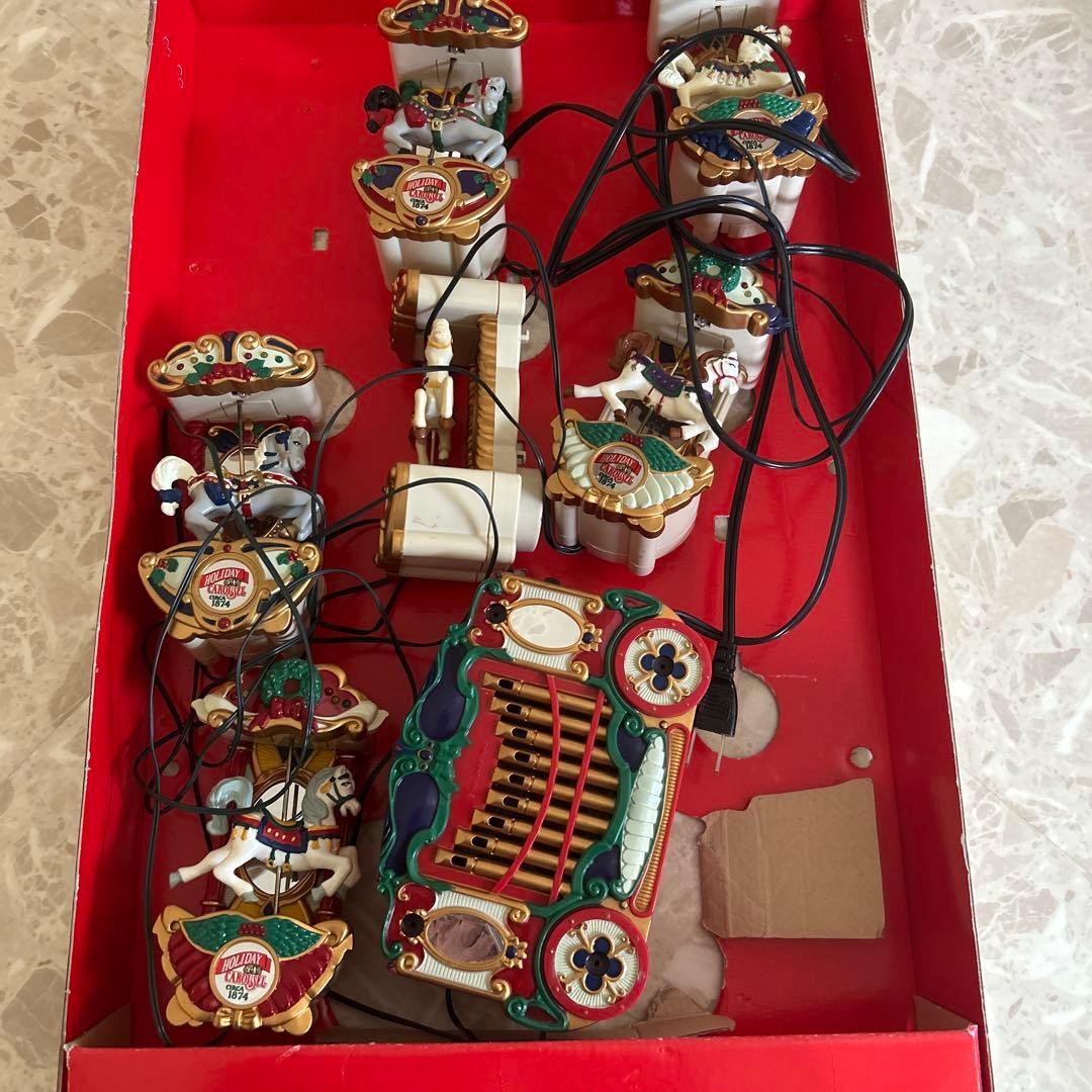 HOLIDAY CAROUSEL ライト付き音楽キャラセル