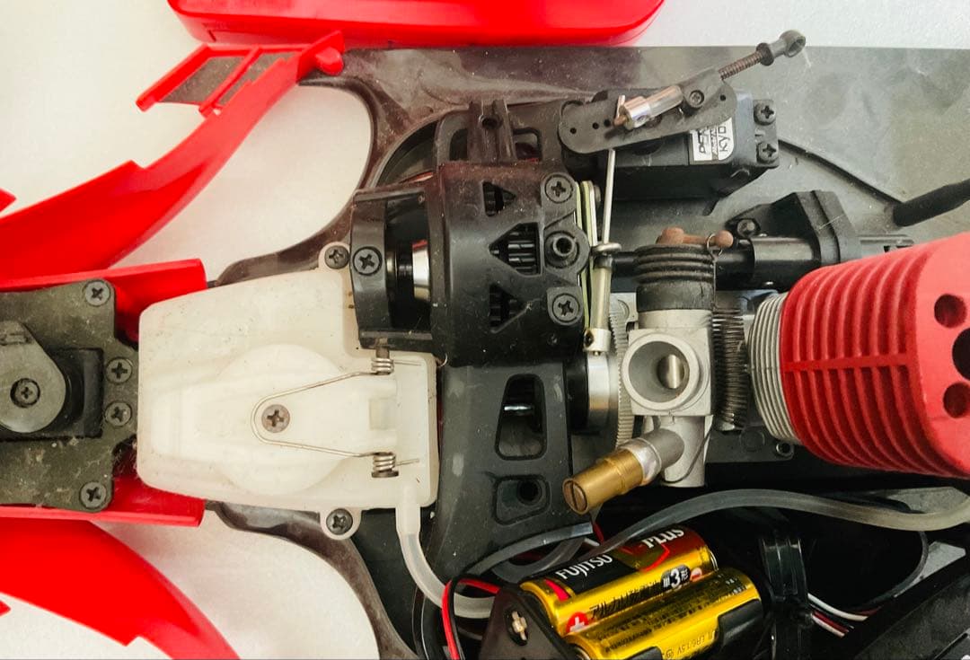 ディアゴスティィーニ　フェラーリ7/1 スケール　エンジンラジコンカー