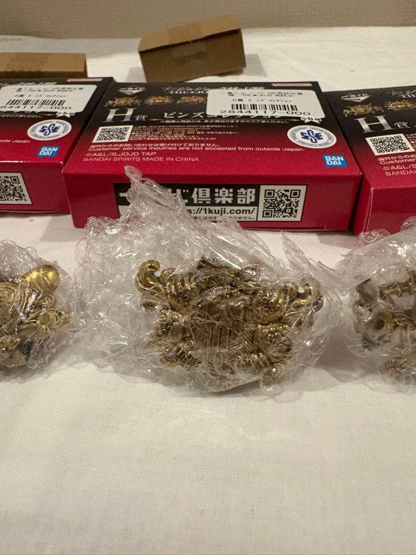 ジョジョ　一番くじ　フィギュア4個+ピンズコレクション3個+下位賞31個セット
