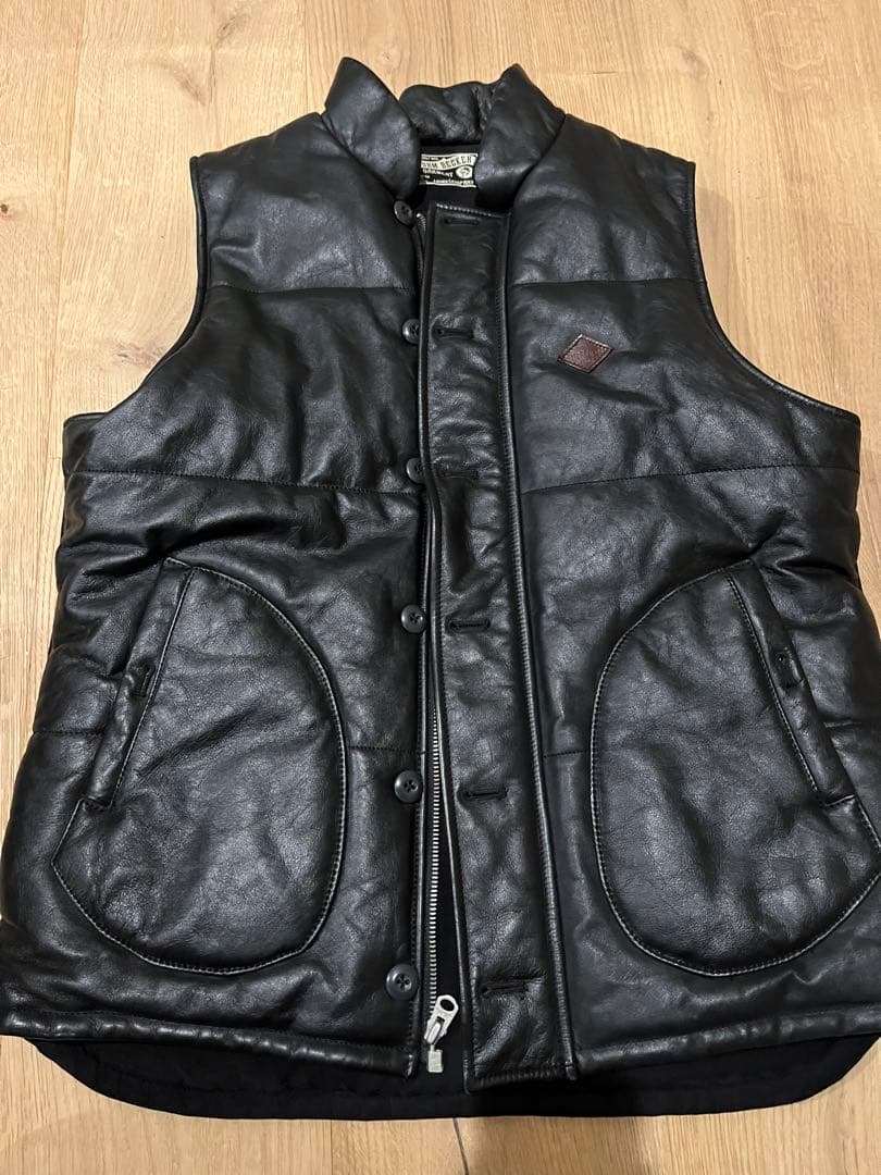 ストームベッカー　レザーベスト