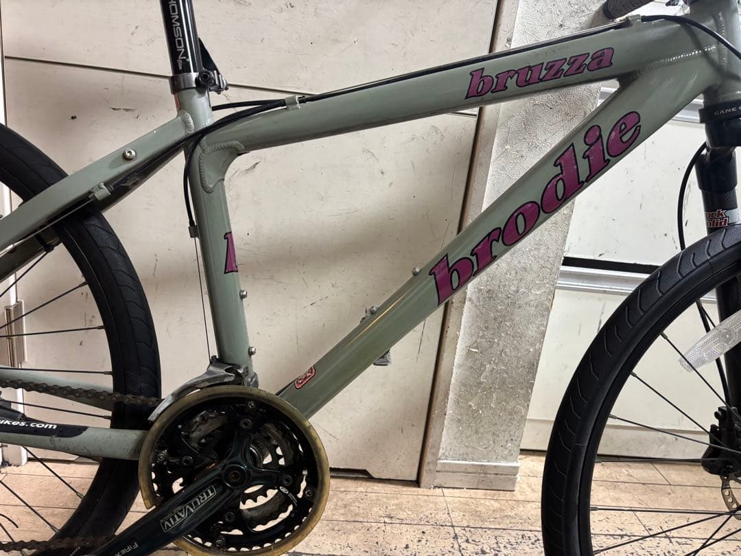 BRODIE BRUZZA マウンテンバイクフロントカーボン仕様