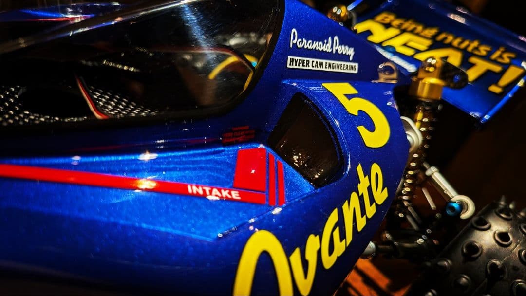 まき様納車待ちウレタン塗装仕上タミヤアバンテ希少廃盤TRE01 ファインスペック