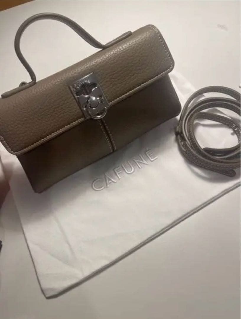美品 CAFUNE カフネ Stance Wallet スタンスウォレット
