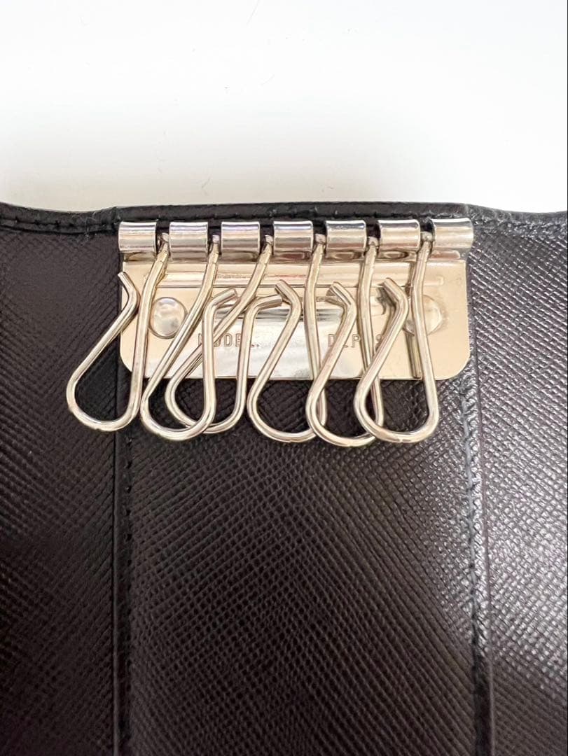 PRADA プラダ サフィアーノ レザー キーケース 6連ブラック 黒