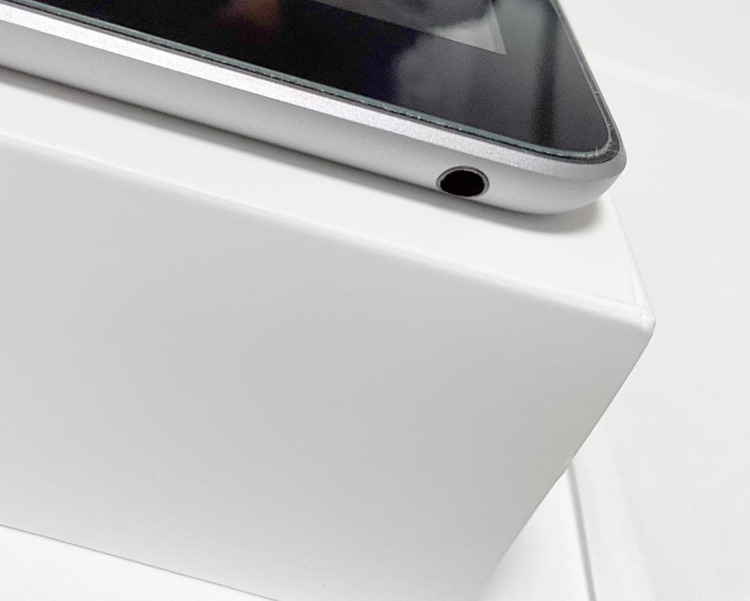 美品良好★Apple iPad 第6世代 スペースグレイ 128GB 94%