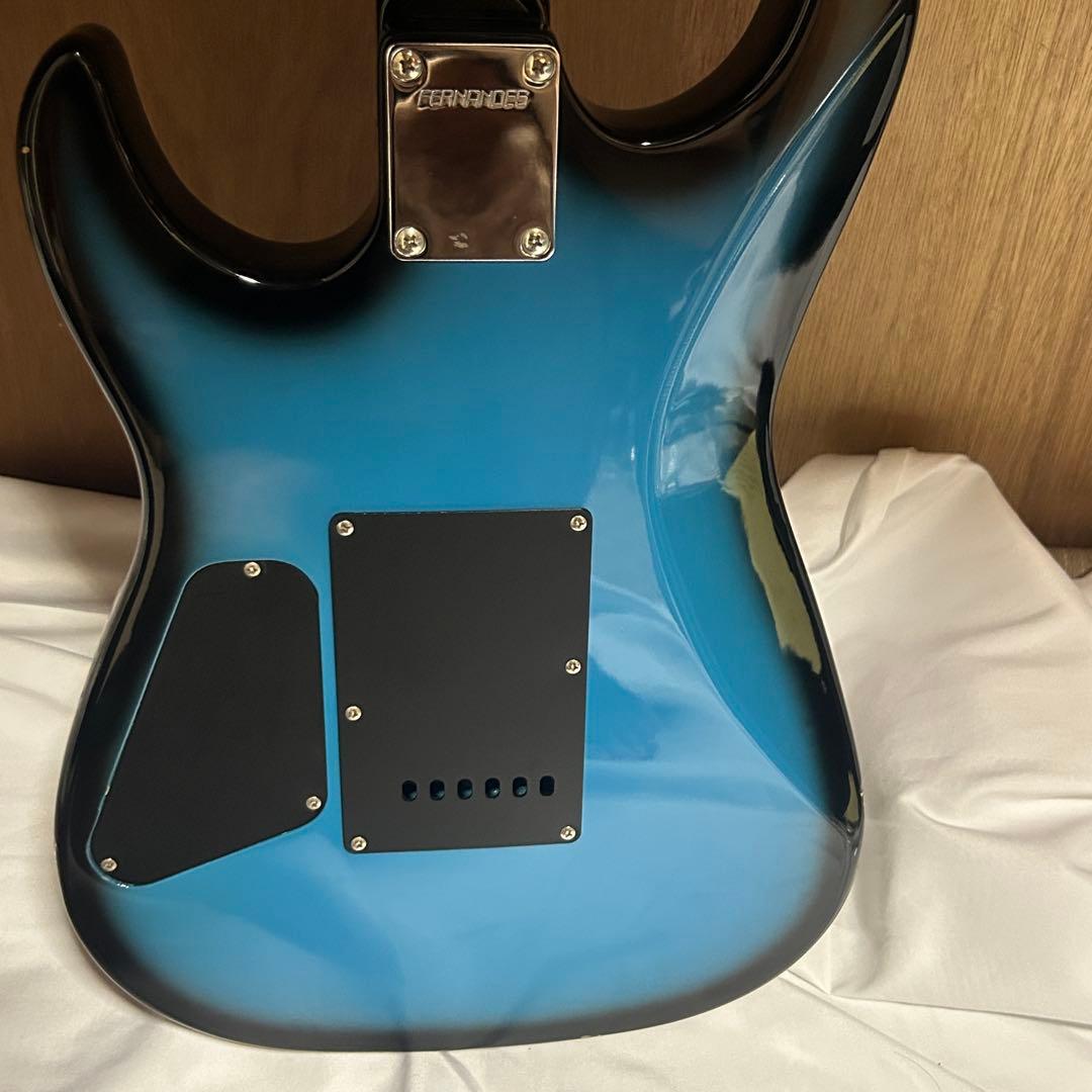 希少カラー Fernandes SSH-40 BBS ストラトキャスターアーム付