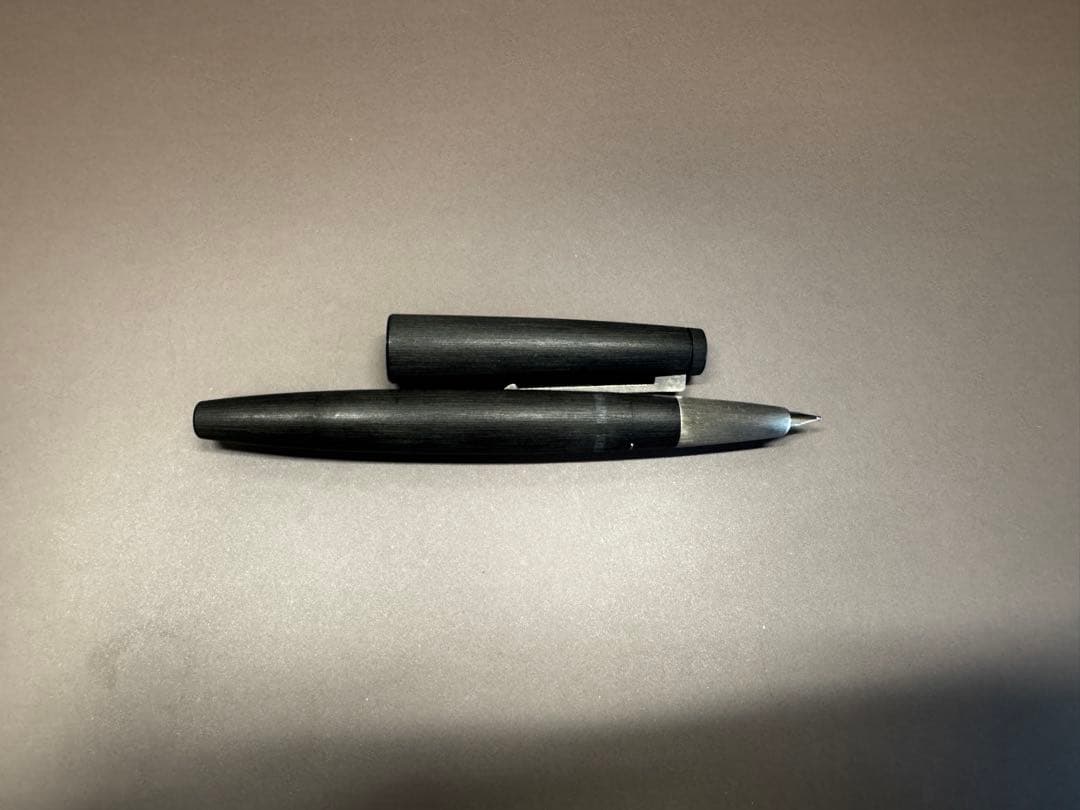 LAMY ブラック 万年筆箱付き