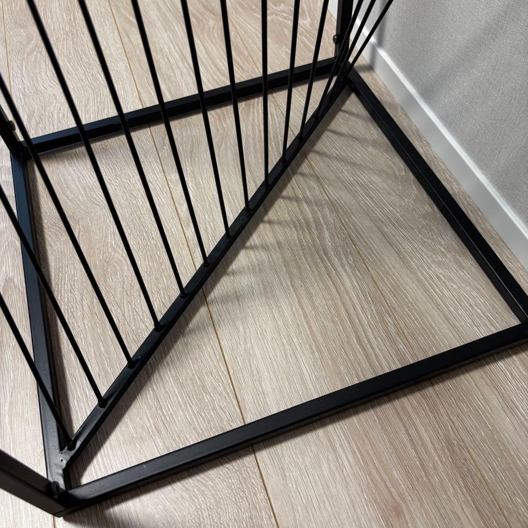 KARE 幾何学的デザイン ブラックサイドテーブル