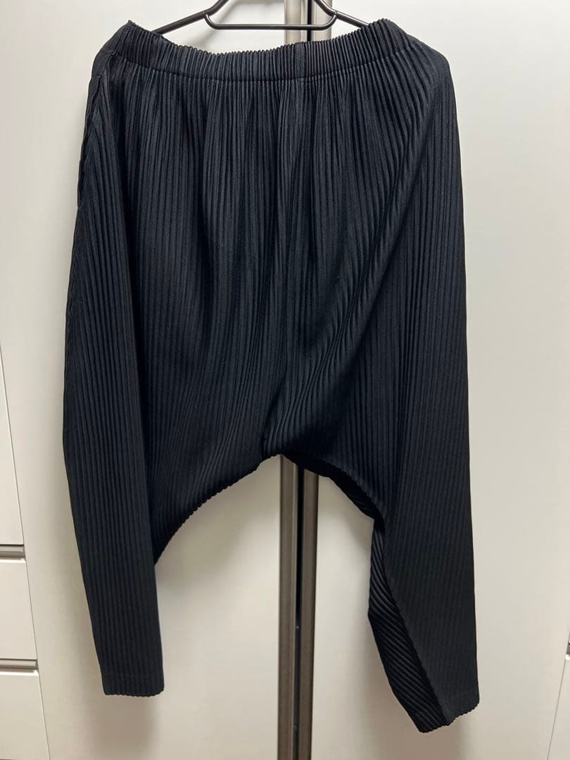 HOMME PLISSÉ イッセイミヤケ　サルエルパンツ blackサイズ3