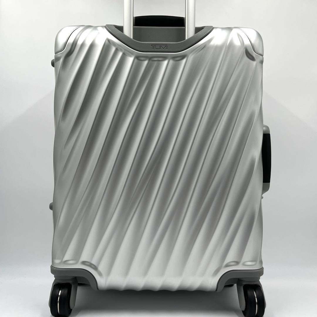 【現行・未使用保管】トゥミ キャリーケース 19ディグリー アルミニウム 35L